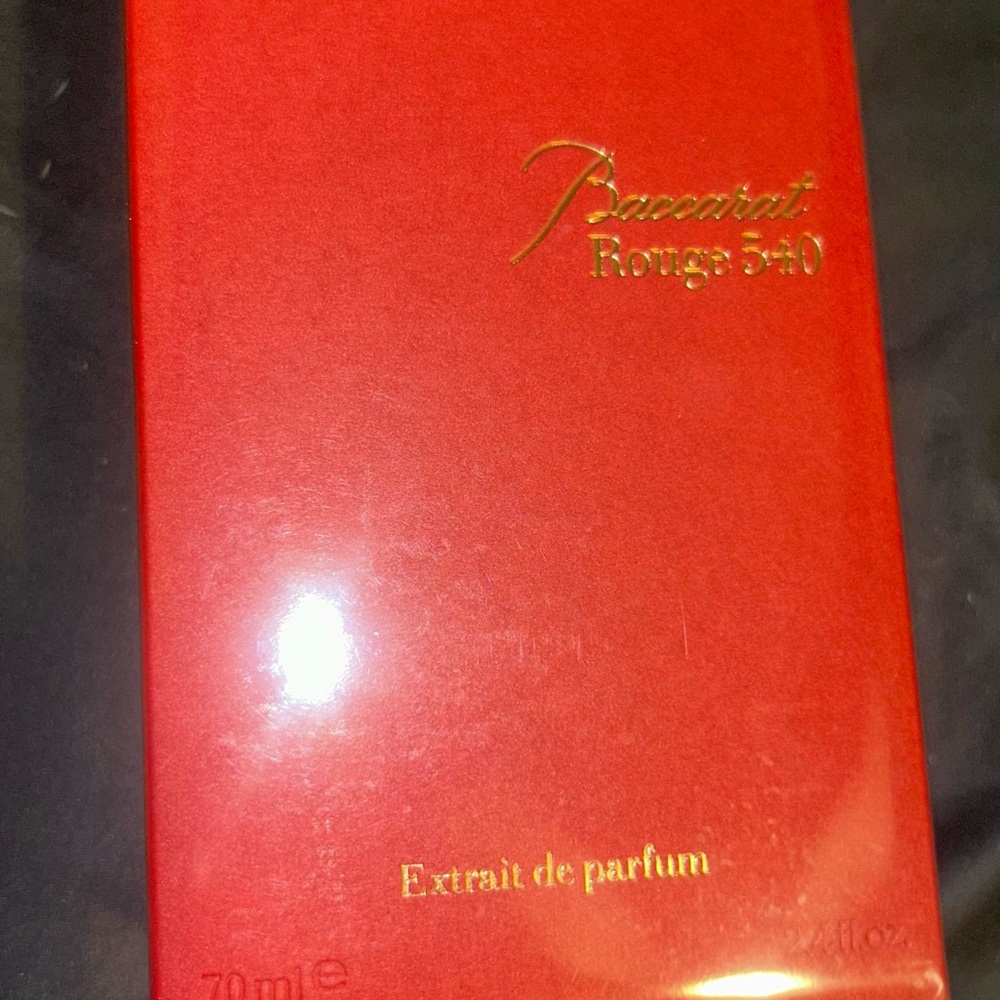 Baccarat Rouge 540 Extrait - Vibrant Red
